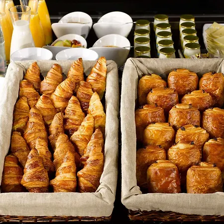 Hotel Campanile Viré