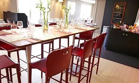 Hotel Campanile Viré