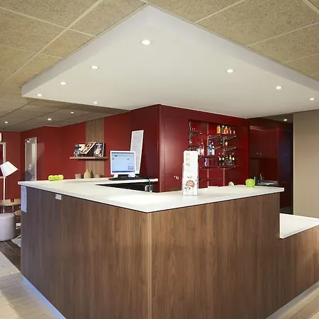 Hotel Campanile 3*