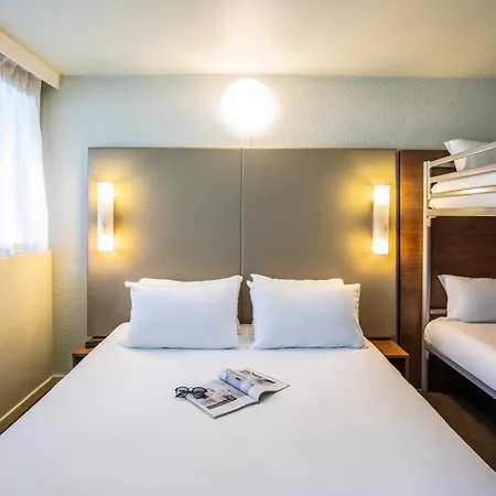 Hotel Campanile Viré