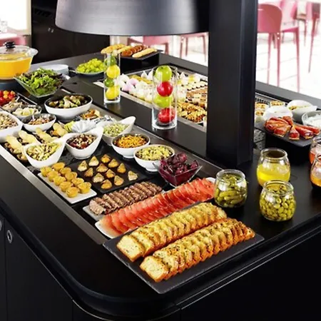 Campanile Hotel Viré