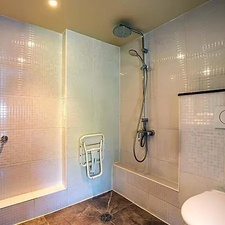 Hotel Campanile 3*
