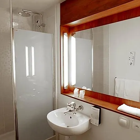 Campanile Hotel Viré
