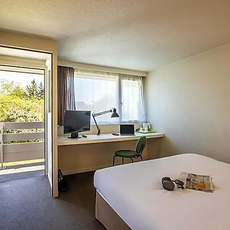 Campanile Hotel 3*