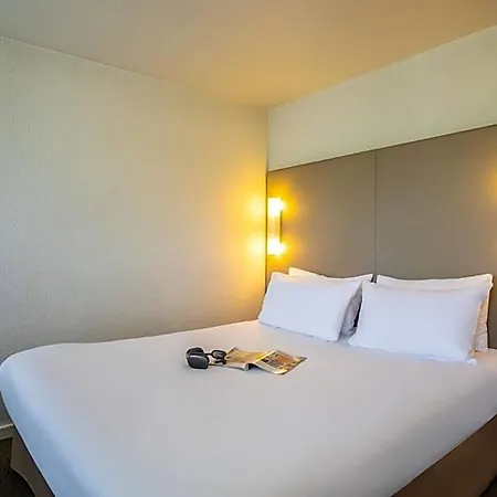Hotel Campanile Viré