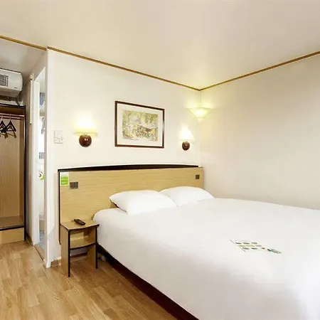 Campanile Hotel 3*