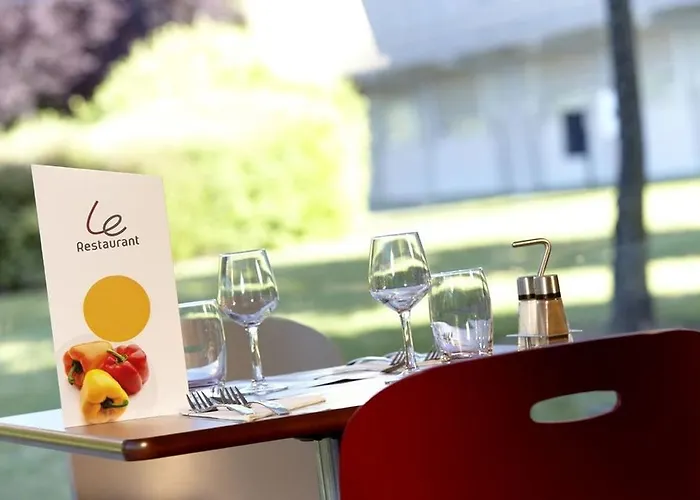 Hotel Campanile Viré