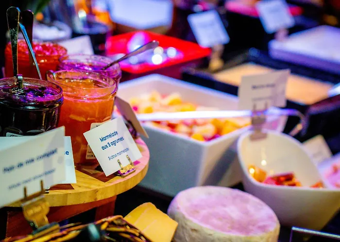 Hotel Campanile Viré